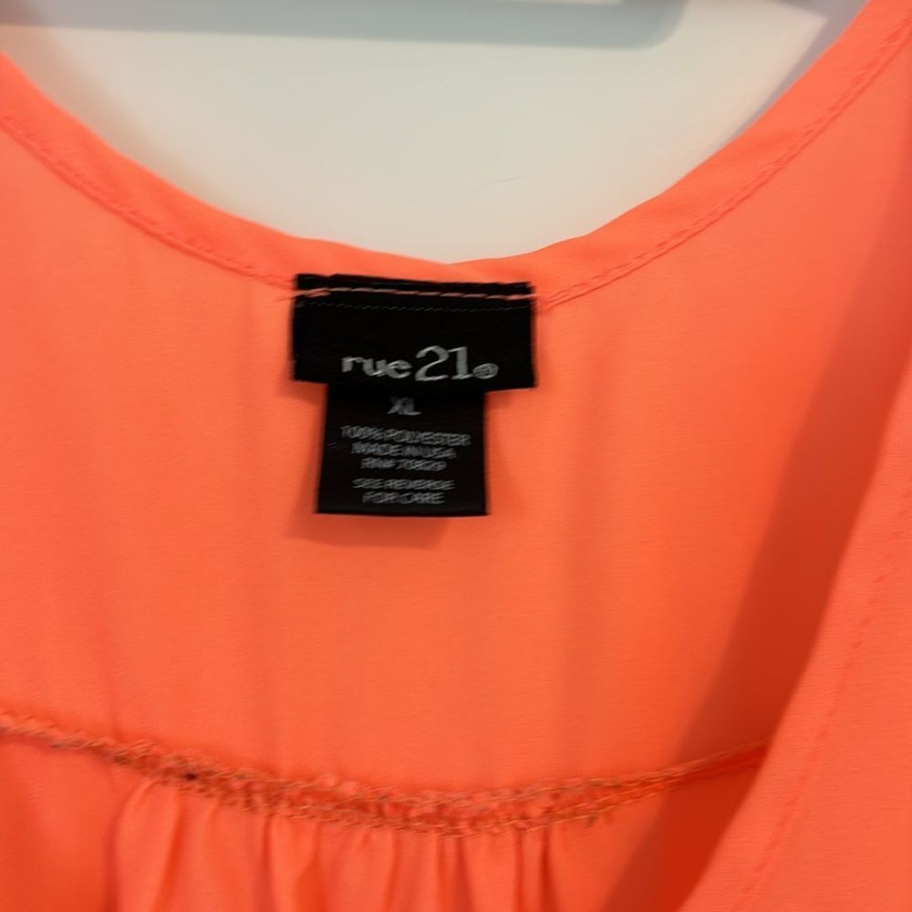 Orange Tank ❤️​ - Picture 2 of 3